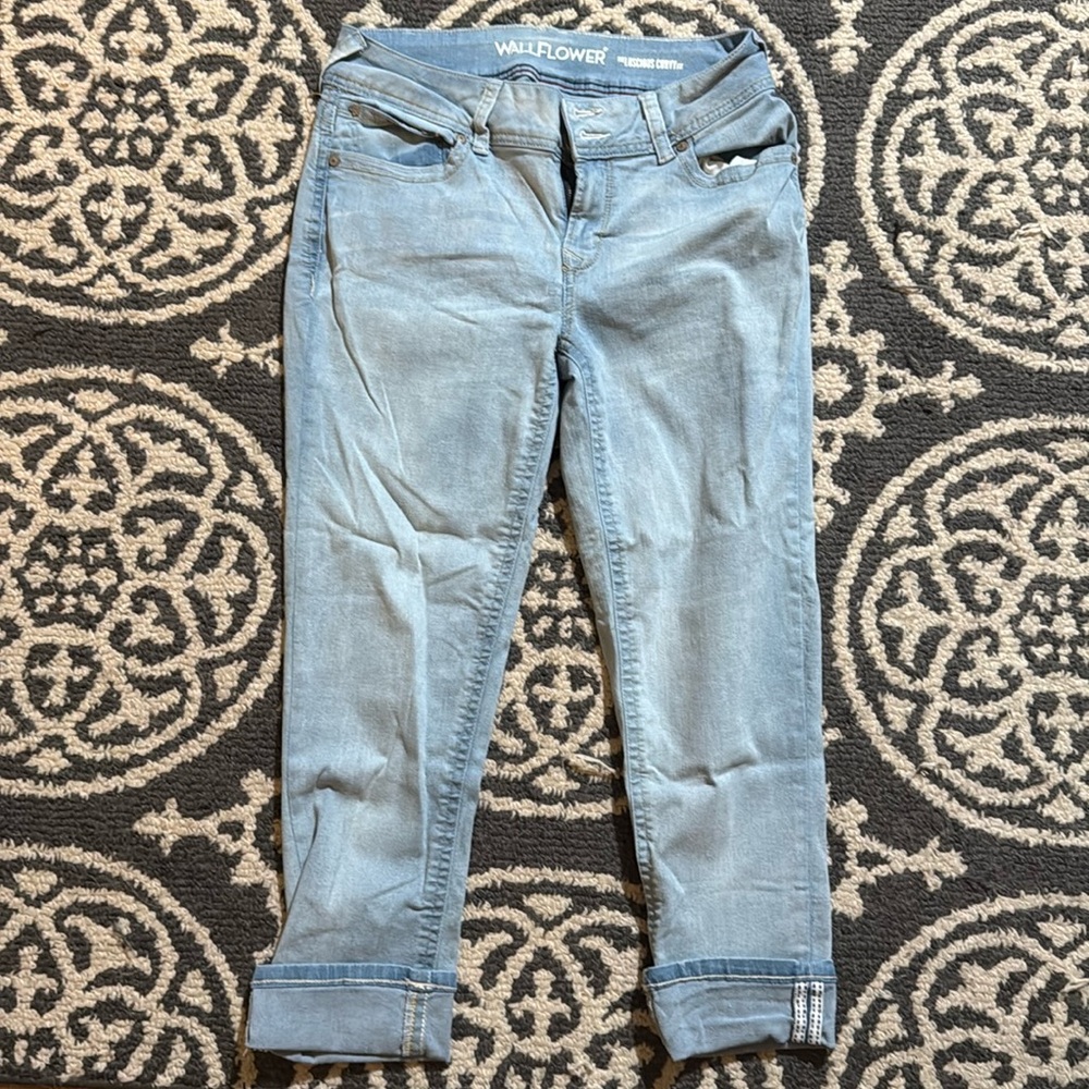 Capri pants